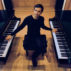 Vijay Venkatesh - two pianos (photo credit Martin Chalifour)